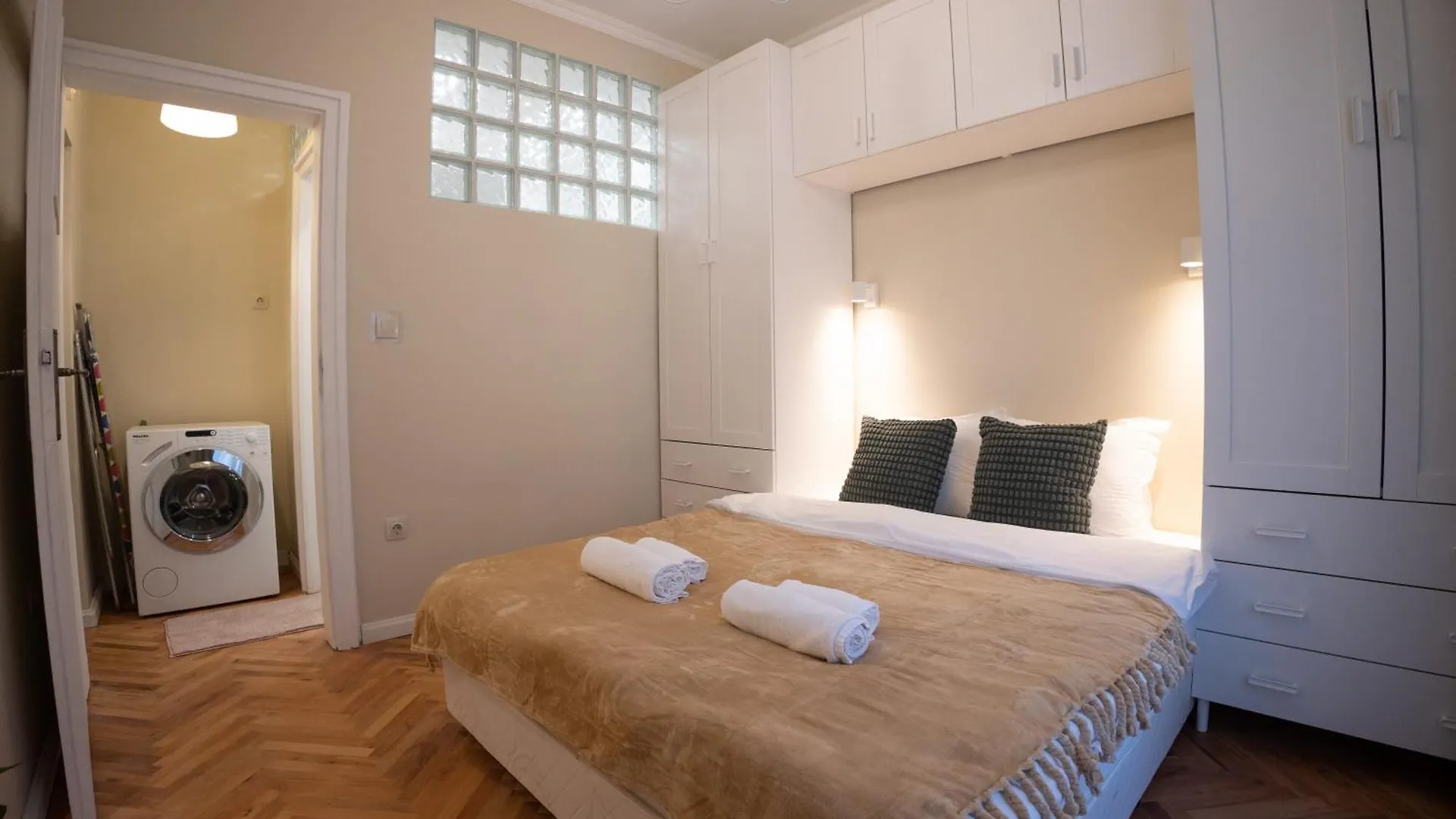 Planeta Dos Sonhos - Fast Wi-Fi, 1Bdr, Top Centre Sofia Bulgaria